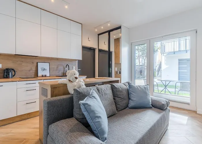 Nowe Rozewie 1 - Lynda Jastrzębia Góra